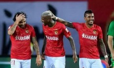 泰达客场战平恒大，保住积分榜第五位置