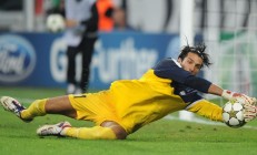 尤文图斯前途光明！阿扎伦卡新星锐不可当，表现突出，全场沸腾不已